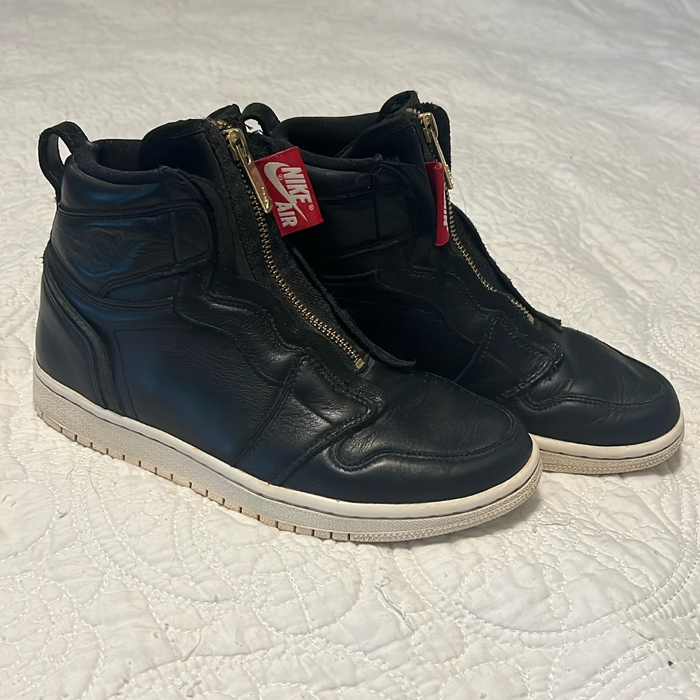 Nike Air Jordan 1 Retro High Zip Women’s size 6.5